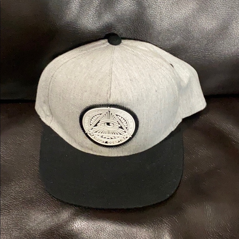 Illuminati snap back